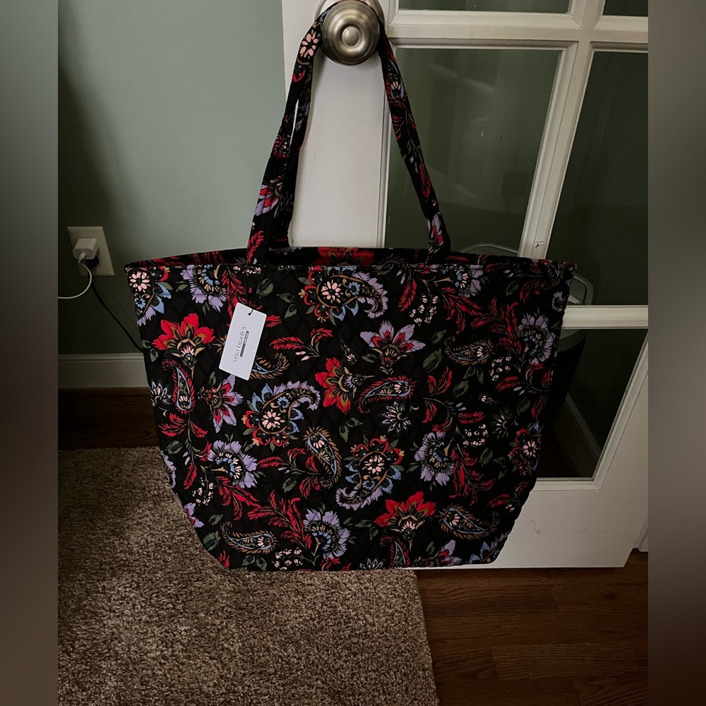 Vera Bradley grand tote.  New